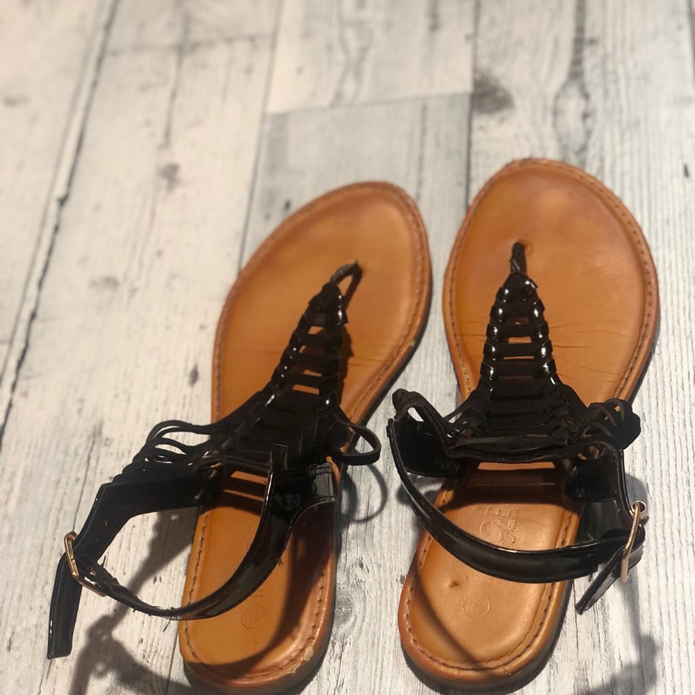 Everyday black Rogue Sandals